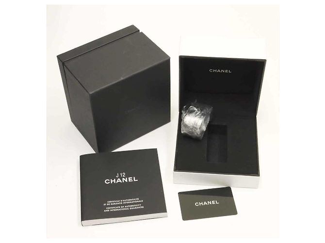 Chanel J12 Intense Black Damenuhr - Ansicht 2