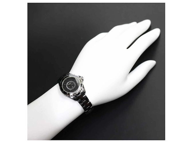 Chanel J12 Intense Black Damenuhr - Ansicht 4