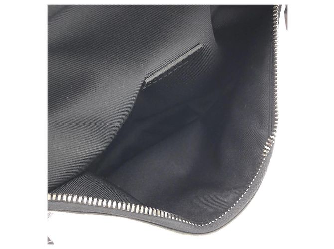Louis Vuitton Monogram Eclipse Discovery Bumbag PM Noir - vue 8