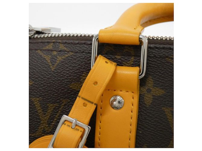 Louis Vuitton Monogram Macassar Keepall Bandoulière Marrone D'oro Giallo - vista 3