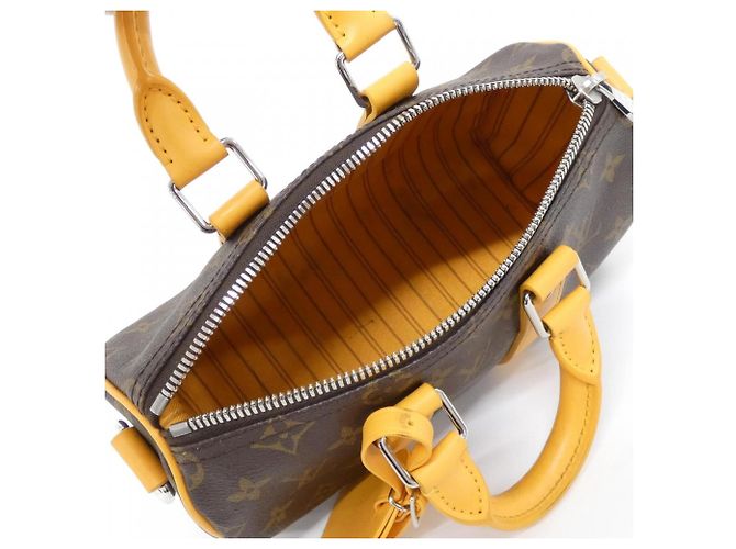 Louis Vuitton Monogram Macassar Keepall Bandoulière Marrone D'oro Giallo - vista 6