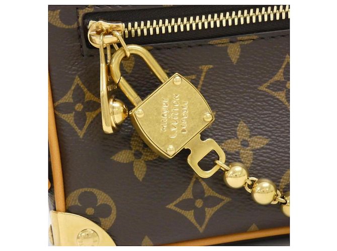 Borsa a tracolla Louis Vuitton Monogram Mini Soft Trunk Marrone - vista 4