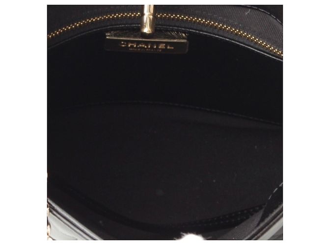Borsa Shopping 31 Chanel Mini in vitello lucido matelassé nero - vista 4