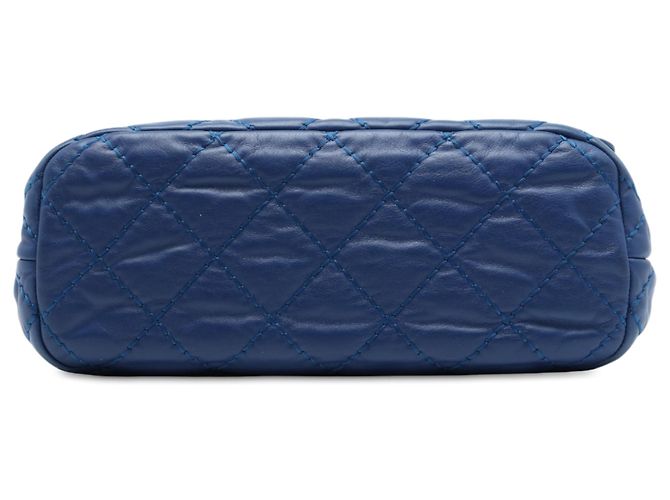 Chanel Blue Large Quilted Calfskin Love Me Tender Flap - vista 3