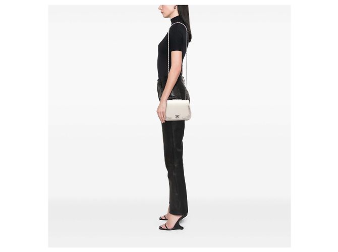 Chanel White Small Calfskin Braided Chic Flap Bianco Crudo - vista 6