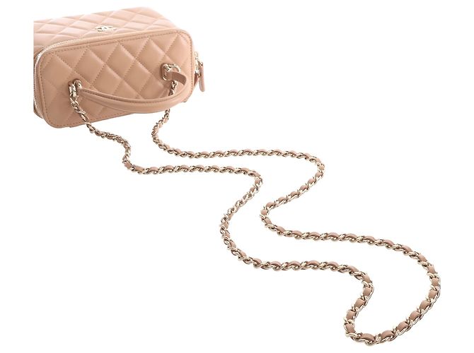 Chanel Beige Small CC Quilted Lambskin Top Handle Vanity Case with Chain - vista 10