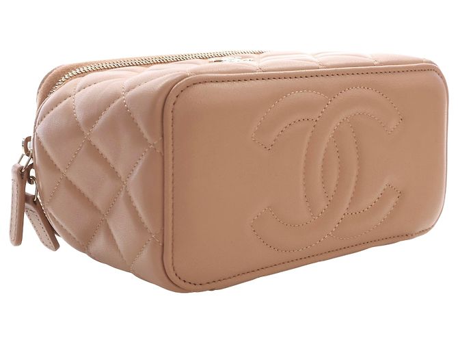 Chanel Beige Small CC Quilted Lambskin Top Handle Vanity Case with Chain - vista 12