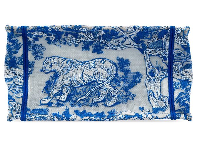 Dior Blue Small Canvas Embroidered Toile De Jouy Sauvage Book Tote - vista 3