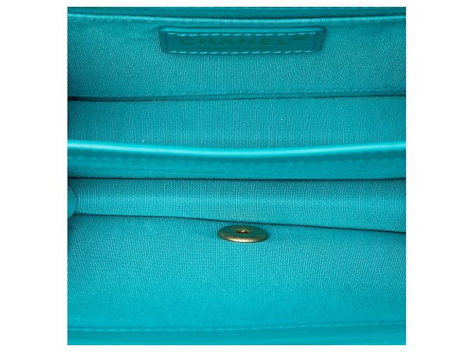 Chanel Blue Small Quilted Calfskin Everyday Chic Flap - vista 4