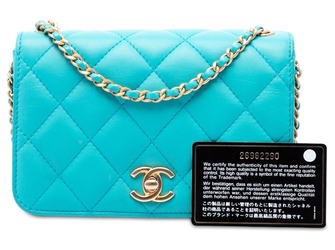 Chanel Blue Small Quilted Calfskin Everyday Chic Flap - vista 7