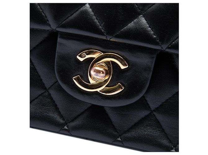 Chanel Black Medium Classic Lambskin Double Flap Nero - vista 5
