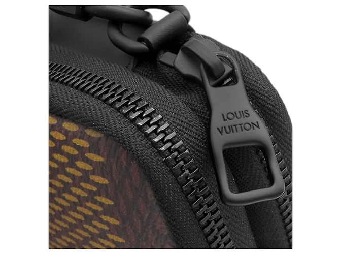 Louis Vuitton Brown Nigo Giant Damier Ebene Tortoise Double Phone Pouch Marrone - vista 9