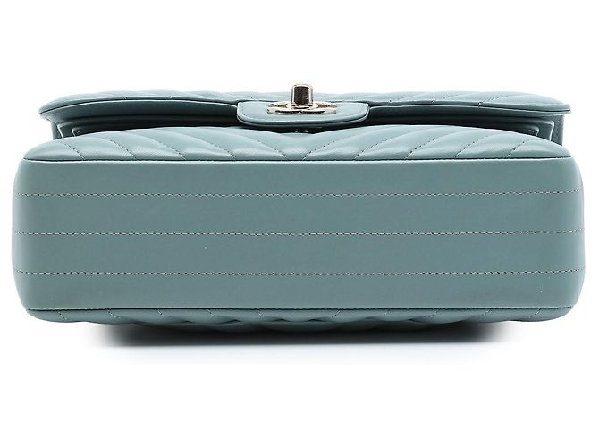 Chanel Blue Small Classic Chevron Lambskin Double Flap Blu chiaro - vista 3