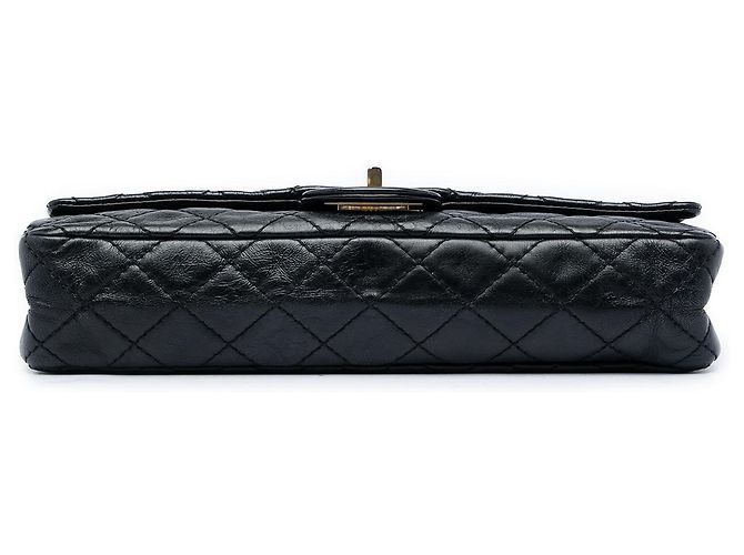 Chanel Reissue 2.55 East West Single Flap in pelle di vitello lucida matelassé nera Nero - vista 3