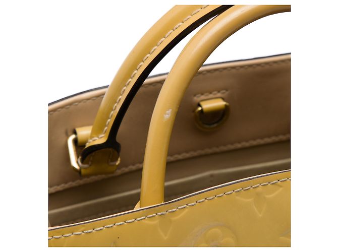 Louis Vuitton Beige Monogram Vernis Montaigne BB - vista 5