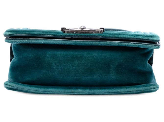 Chanel Blue Small Quilted Velvet Boy Flap - vista 3