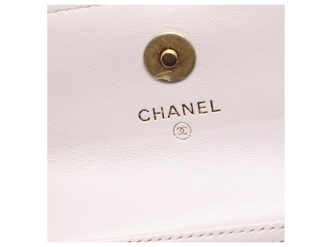 Clutch Chanel Mini Pearl Crush in pelle d'agnello matelassé marrone con catena Beige - vista 5