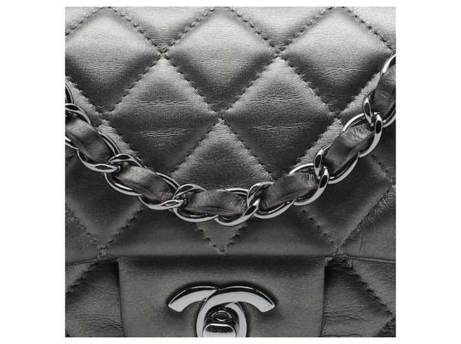 Chanel Mini Rectangular Classic Metallic Lambskin Single Flap Grigio Marrone Grigio antracite - vista 6