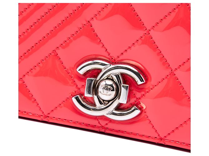 Chanel Red Small Quilted Patent Coco Boy Flap Rosso - vista 5