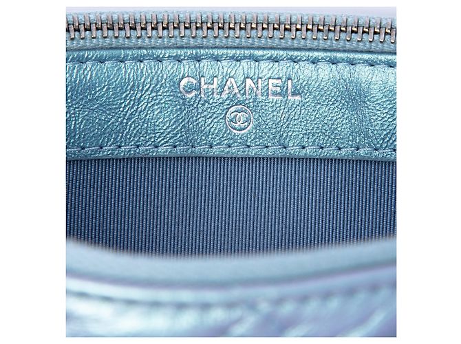 Clutch Gabrielle in pelle di vitello invecchiata blu iridescente con doppia zip e catena Chanel Blu chiaro - vista 5