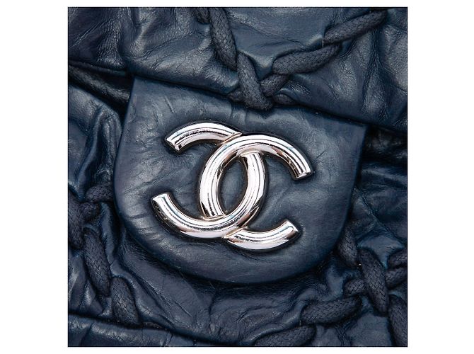 Chanel Blue Medium Quilted Crinkled Calfskin Ultra Stitch Flap Azul Azul marino - vista 5