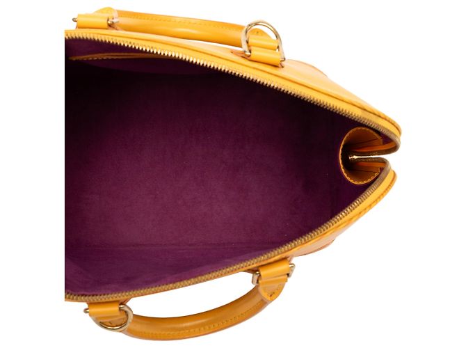 Louis Vuitton Yellow Epi Alma PM - view 4