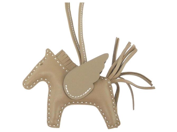 Hermès Hermes Rodeo Pegasus Handbag Charm Taupe - Ansicht 2