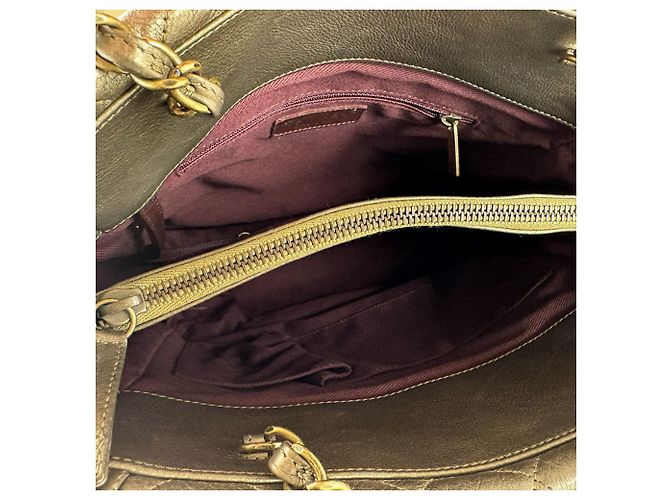Timeless Borsa a tracolla Chanel in pelle oro e kaki D'oro Cachi Metallico - vista 11