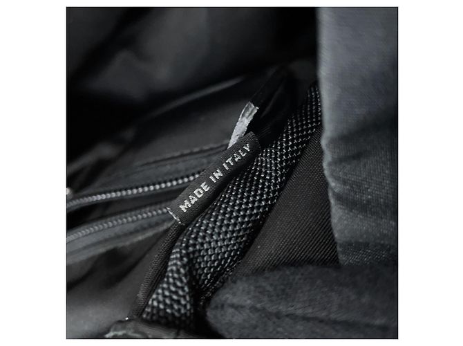 Zaino Prada in nylon e pelle nero e verde - vista 17