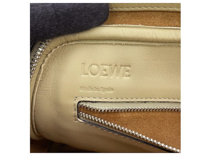 Borsa a mano in pelle Loewe Amazona 75 Beige - vista 16