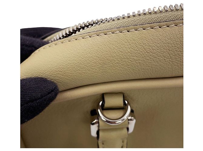Borsa a mano in pelle Loewe Amazona 75 Beige - vista 8