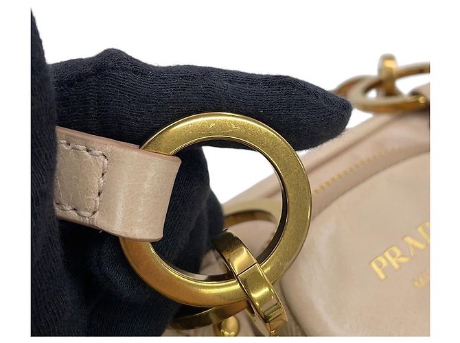 Borsa a mano Prada in pelle beige - vista 9