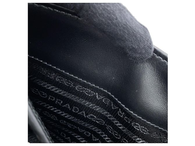 Borsa a tracolla Prada Triangle in pelle Saffiano Marrone Nero - vista 10