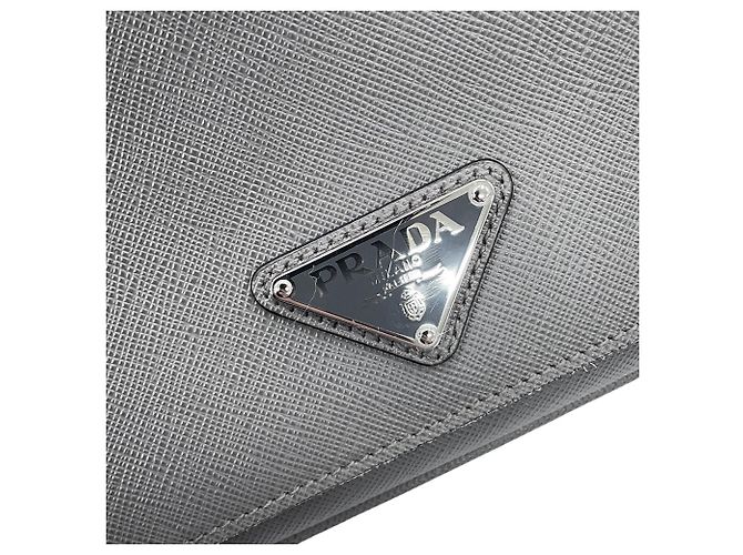 Borsa a tracolla Prada Triangle in pelle Saffiano Marrone Nero - vista 14