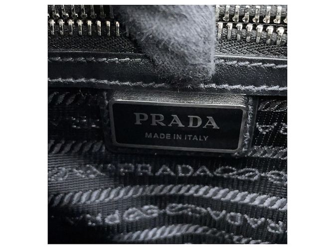 Borsa a tracolla Prada Triangle in pelle Saffiano Marrone Nero - vista 16