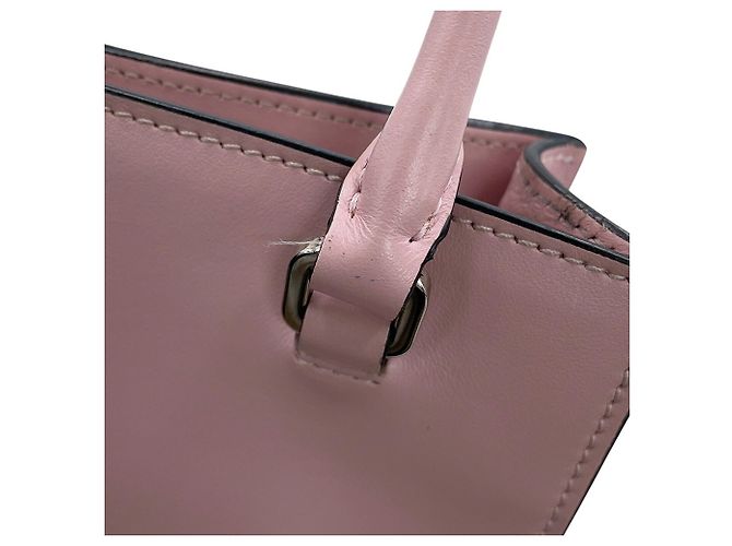 Mini borsa in pelle Prada con triangolo in rilievo Rosa - vista 13