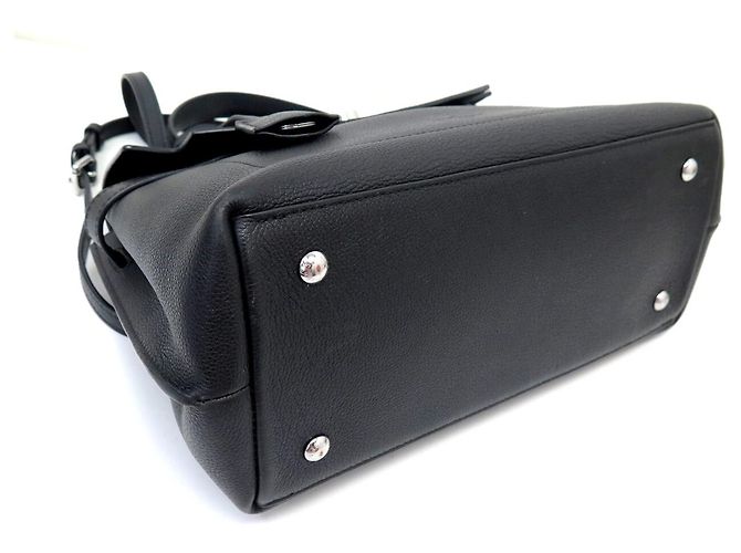 BORSA A MANO LOUIS VUITTON LOCKME EVER M51395 IN PELLE NERA BORSA A TRACCOLLA Nero - vista 3
