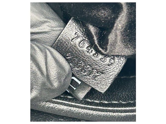 Gucci Schultertasche aus schwarzem Leder mit Pferdebit - Ansicht 10