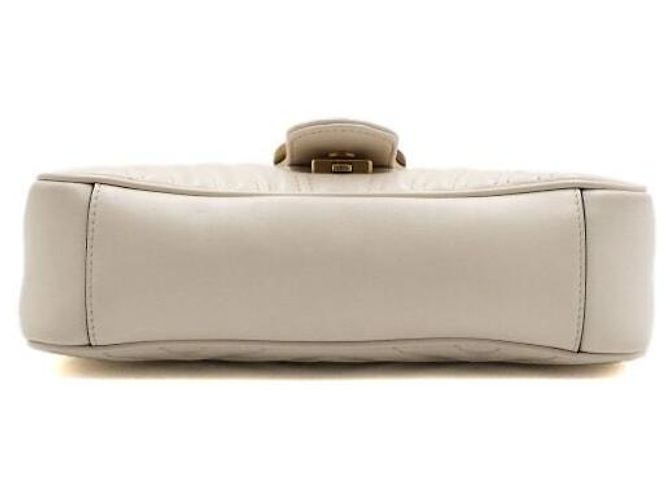 Gucci Borsa a tracolla bianca matelassé chevron con catena dorata Bianco - vista 10