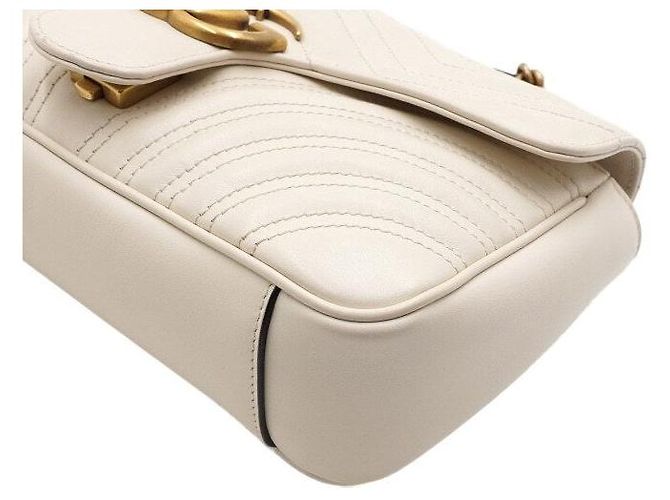 Gucci Borsa a tracolla bianca matelassé chevron con catena dorata Bianco - vista 12