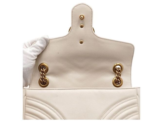 Gucci Borsa a tracolla bianca matelassé chevron con catena dorata Bianco - vista 7