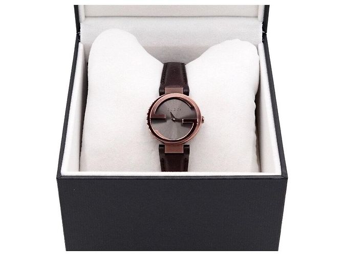 Gucci Relógio Feminino Interlocking Collection em Couro Castanho com Quartzo - vista 9