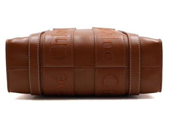 Chloé Borsa Tote Woody Piccola in Pelle Marrone - vista 7