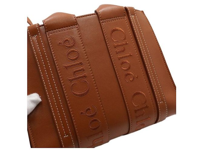 Chloé Borsa Tote Woody Piccola in Pelle Marrone - vista 9