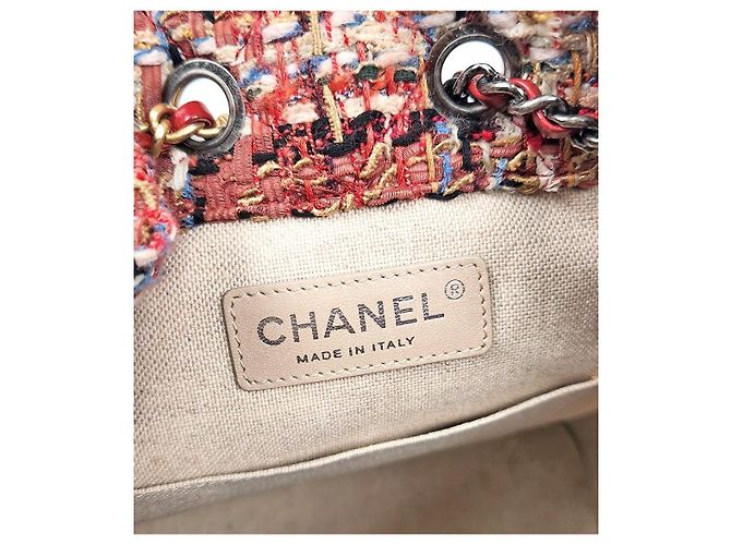 Chanel Zaino Gabrielle in tweed rosso Multicolore - vista 11