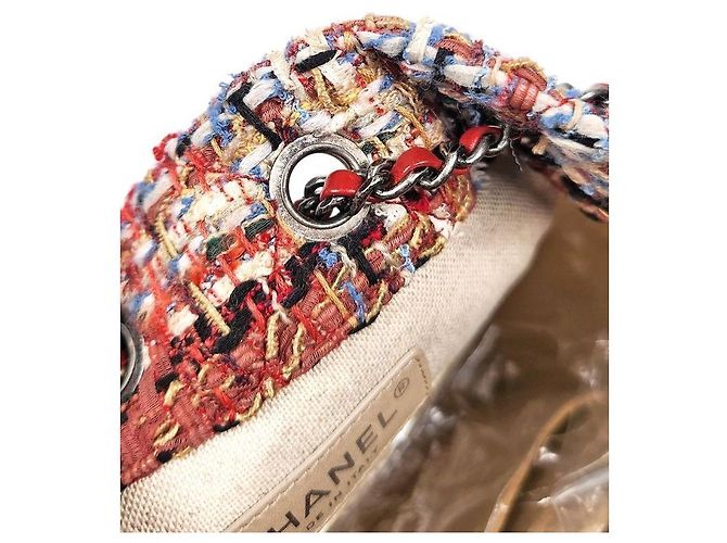 Chanel Zaino Gabrielle in tweed rosso Multicolore - vista 8