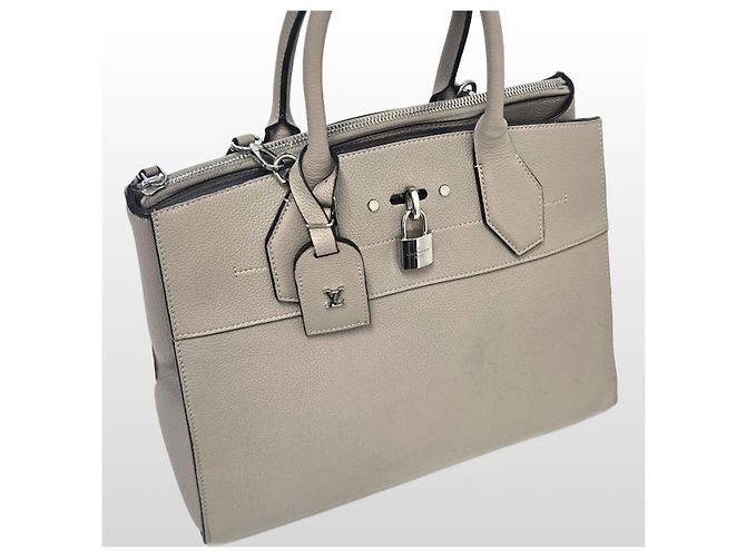 Louis Vuitton Borsa Tote City Steamer MM Medium Beige Marrone - vista 12