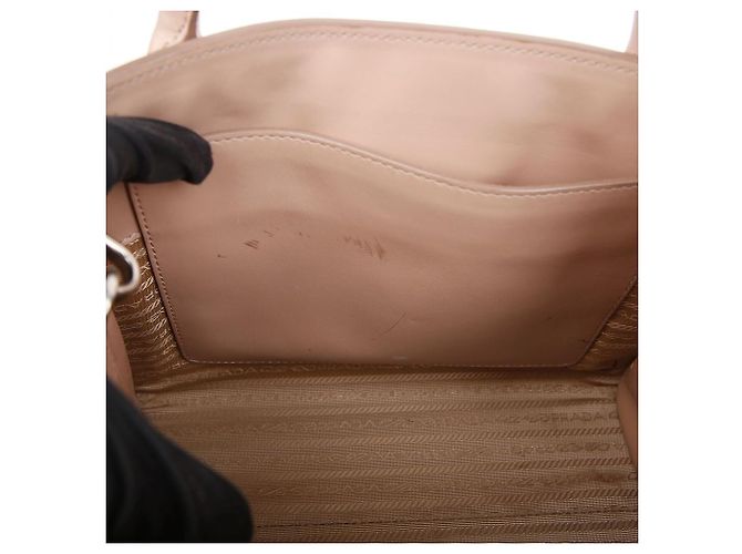 Prada Borsa Tote piccola Monochrome in pelle Saffiano Rosa - vista 12