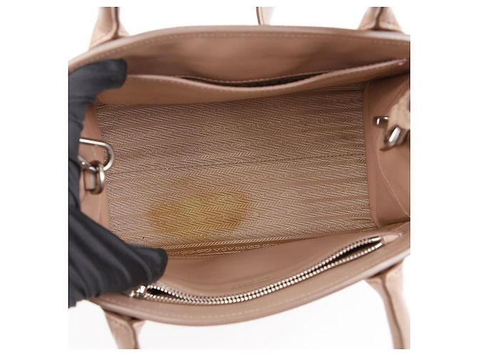 Prada Borsa Tote piccola Monochrome in pelle Saffiano Rosa - vista 13
