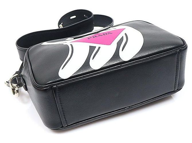 Prada Borsa a tracolla Camera in vitello City Black con stampa banana Nero - vista 4